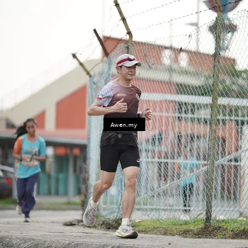 Runner Photo 8328872