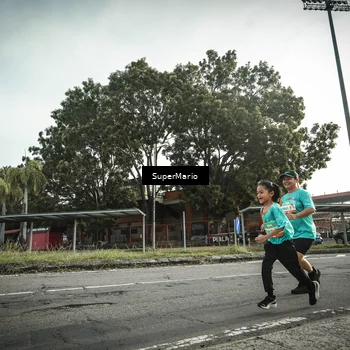 Runner Photo 8328891