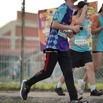 Runner Photo 8328896