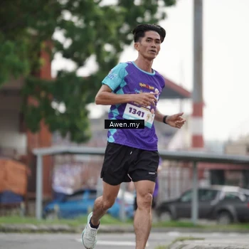 Runner Photo 8328901