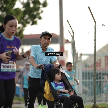 Runner Photo 8328915