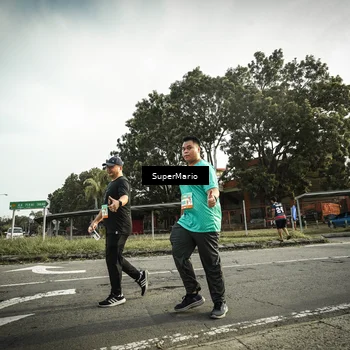 Runner Photo 8328917