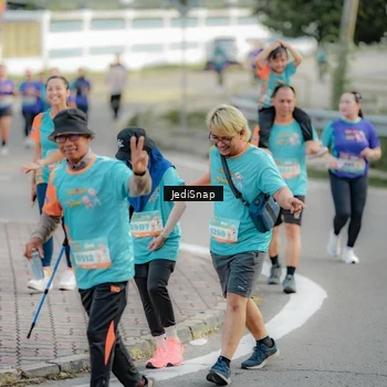 Runner Photo 8328930