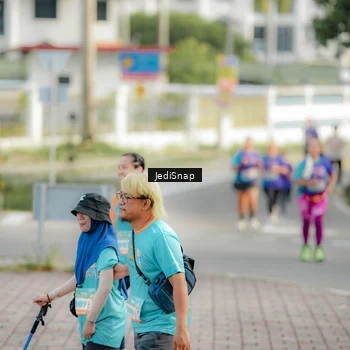 Runner Photo 8328932