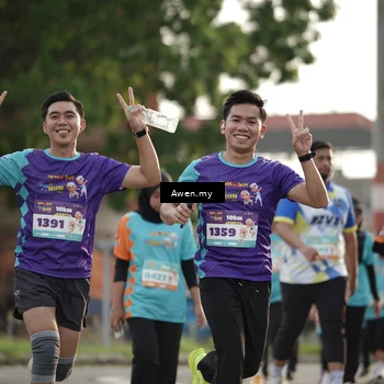 Runner Photo 8328956