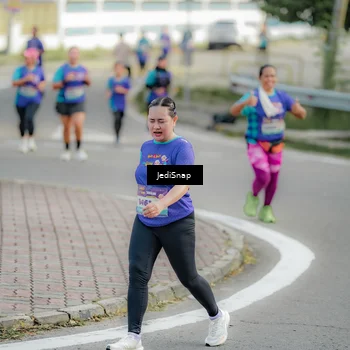 Runner Photo 8328963