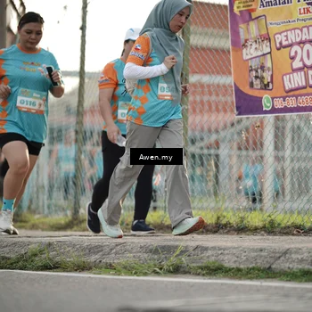 Runner Photo 8328975
