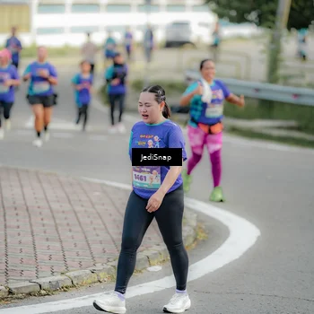 Runner Photo 8328976