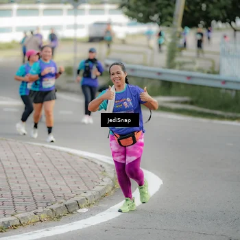 Runner Photo 8328979