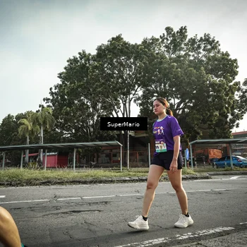 Runner Photo 8329003