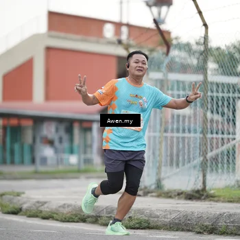 Runner Photo 8329056