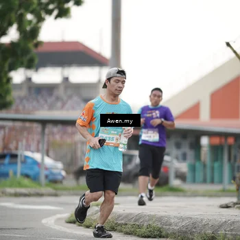Runner Photo 8329071