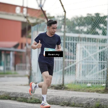 Runner Photo 8329077