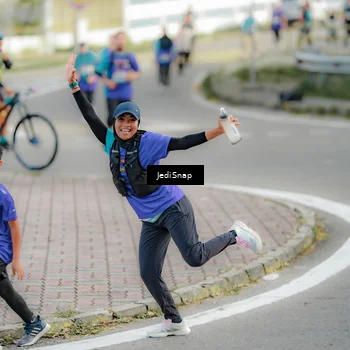 Runner Photo 8329096