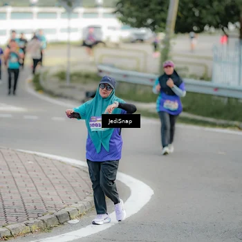 Runner Photo 8329126