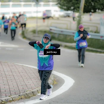 Runner Photo 8329133