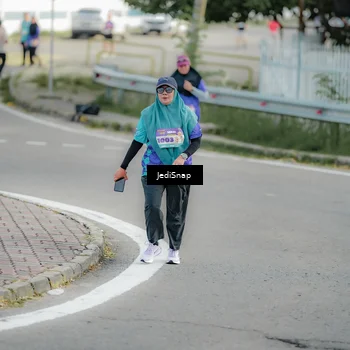 Runner Photo 8329137