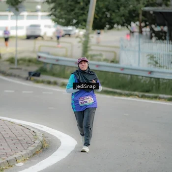 Runner Photo 8329168