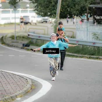 Runner Photo 8329186