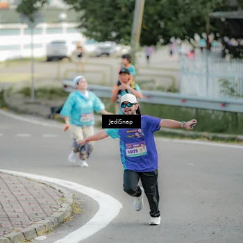 Runner Photo 8329187