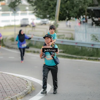 Runner Photo 8329229