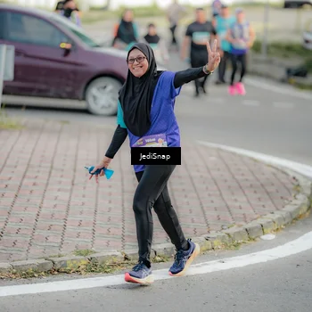 Runner Photo 8329236