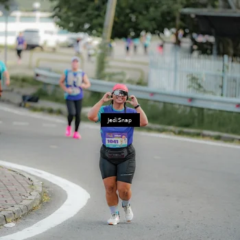 Runner Photo 8329268