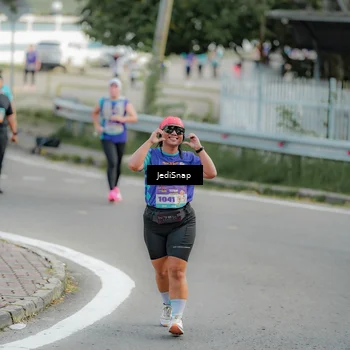 Runner Photo 8329286