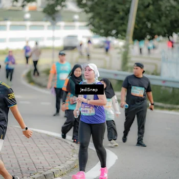 Runner Photo 8329328