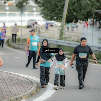 Runner Photo 8329332