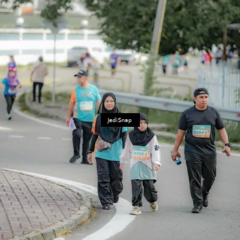 Runner Photo 8329343