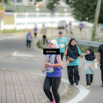 Runner Photo 8329369