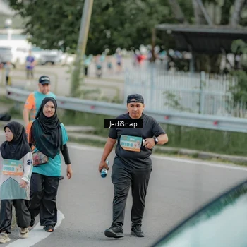 Runner Photo 8329374