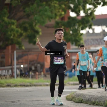 Runner Photo 8329377