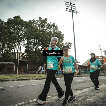Runner Photo 8329378