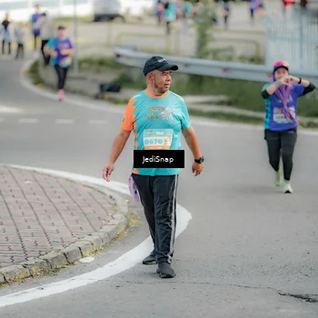 Runner Photo 8329391