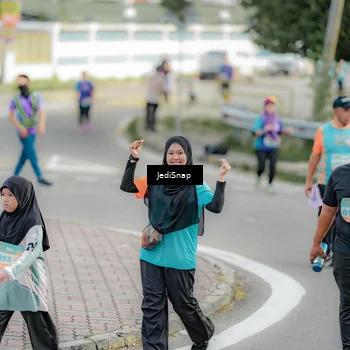 Runner Photo 8329392