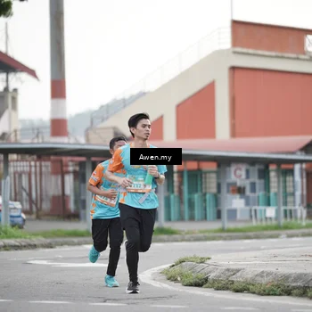 Runner Photo 8329399