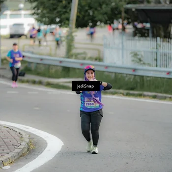 Runner Photo 8329427