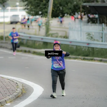 Runner Photo 8329430
