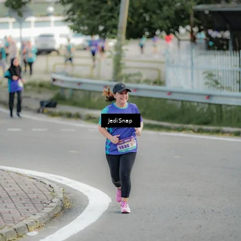 Runner Photo 8329439