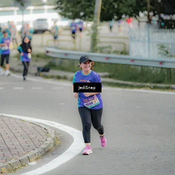 Runner Photo 8329469