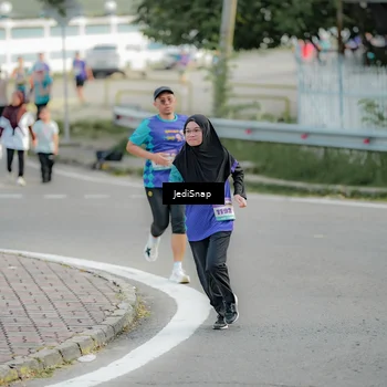 Runner Photo 8329491