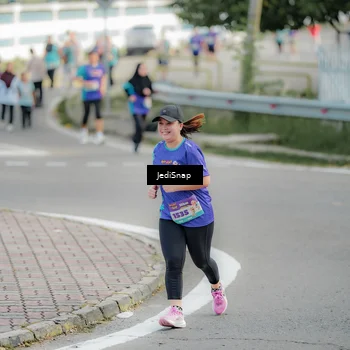 Runner Photo 8329494