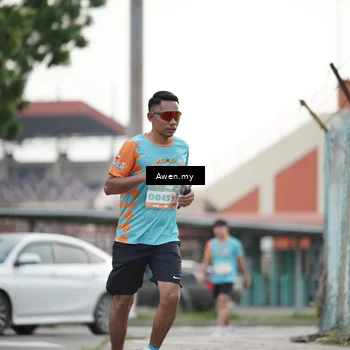 Runner Photo 8329496