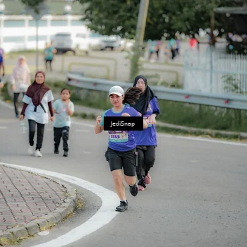 Runner Photo 8329527