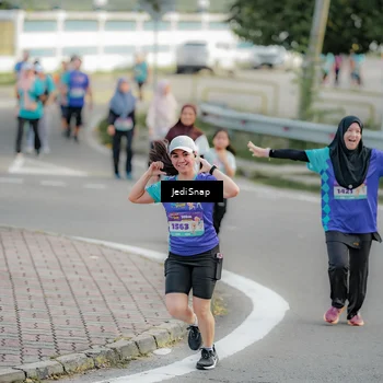 Runner Photo 8329545