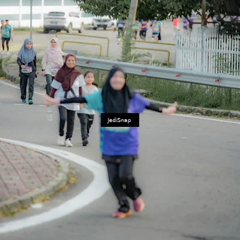 Runner Photo 8329551