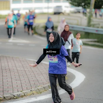 Runner Photo 8329555