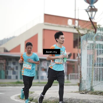 Runner Photo 8329564